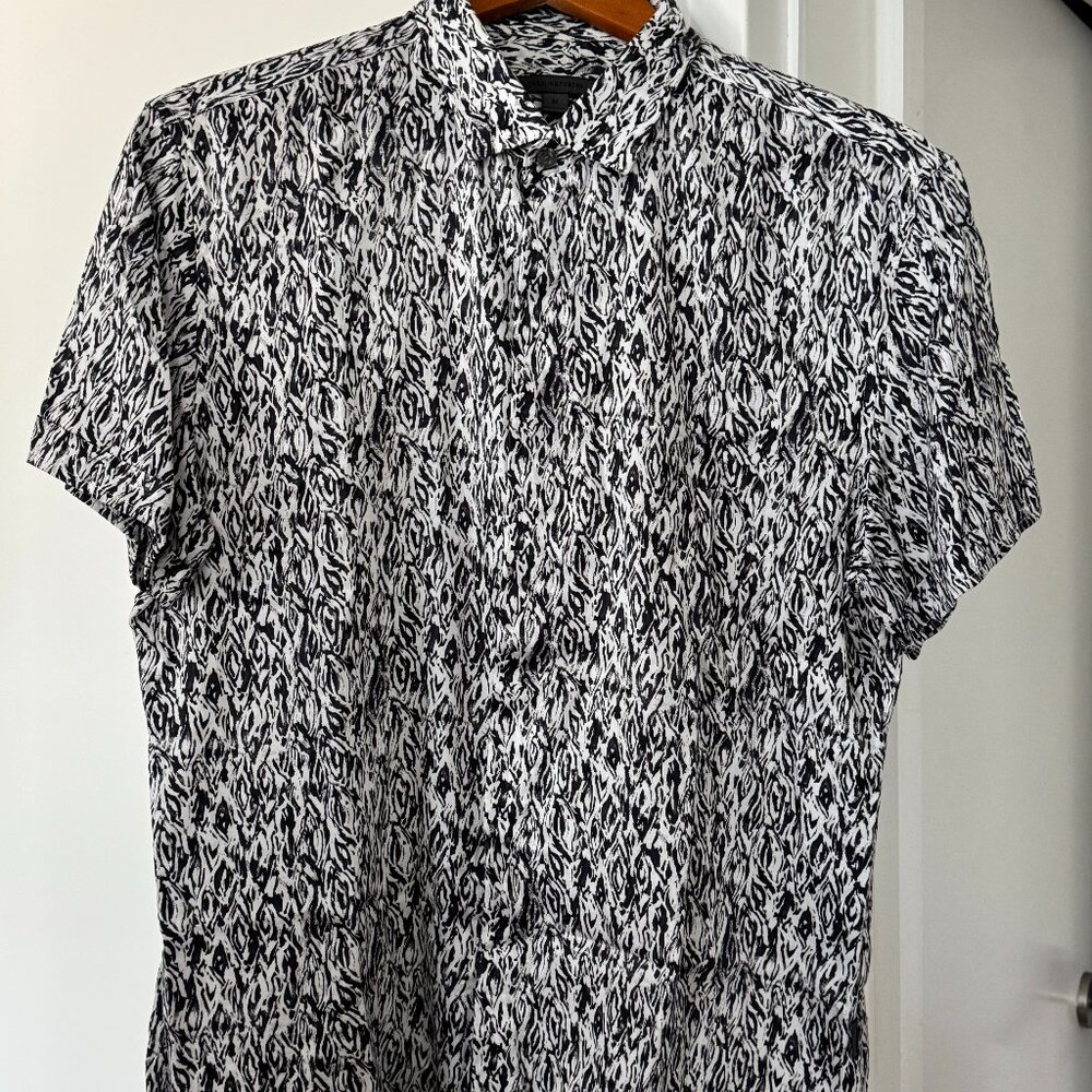 John Varvatos S/S button up shirt size medium